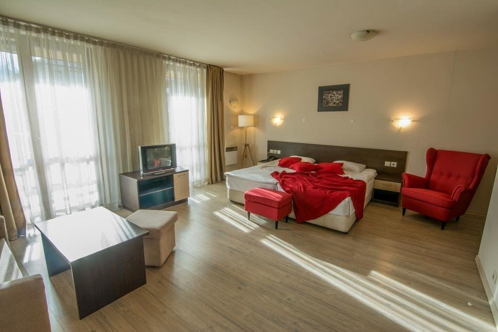 Hotel Banderitsa 4*