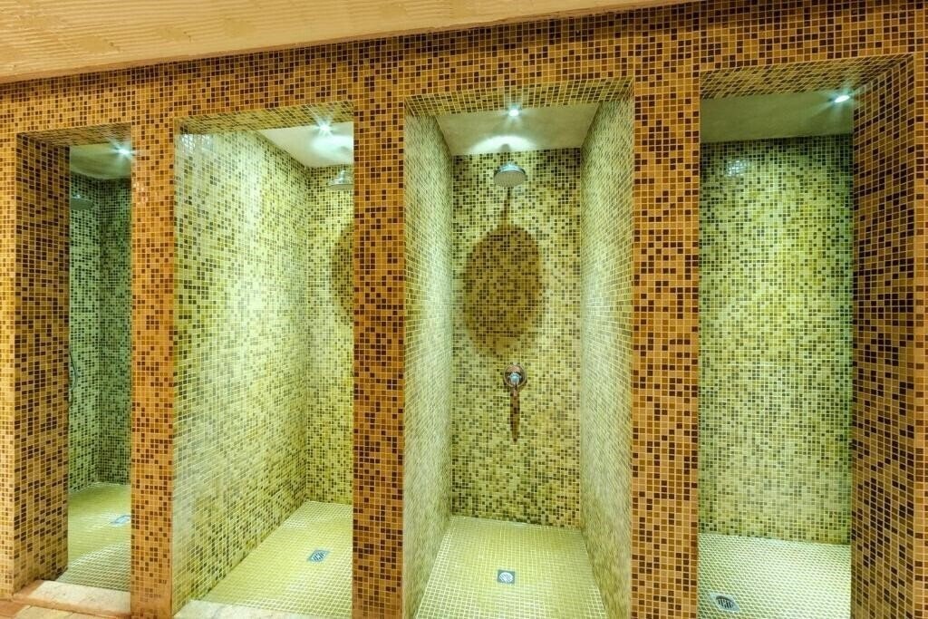 Hotel Grand Royale Hotel & Spa 4*