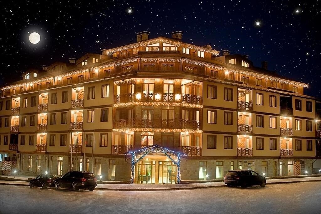 Отель Vihren Royal Palace (ex. Vihren Residence, Vihren Palace Ski & SPA Resort, Vihren Palace) 4*