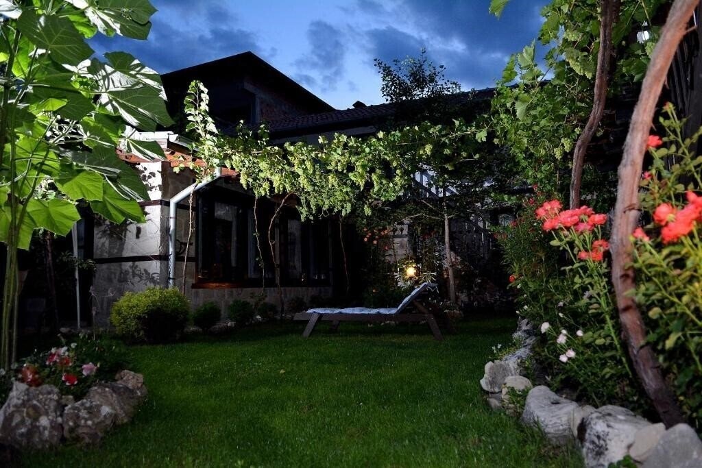 Hotel Trenchova Guest House 3*