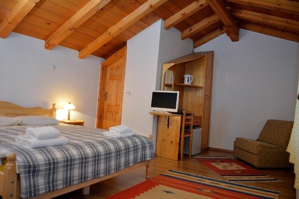 Zdjęcie Trenchova Guest House 3*