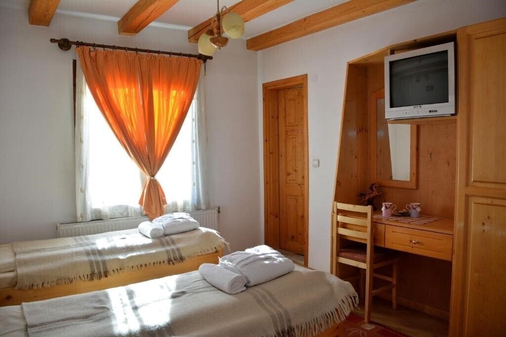 Zdjęcie Trenchova Guest House 3*