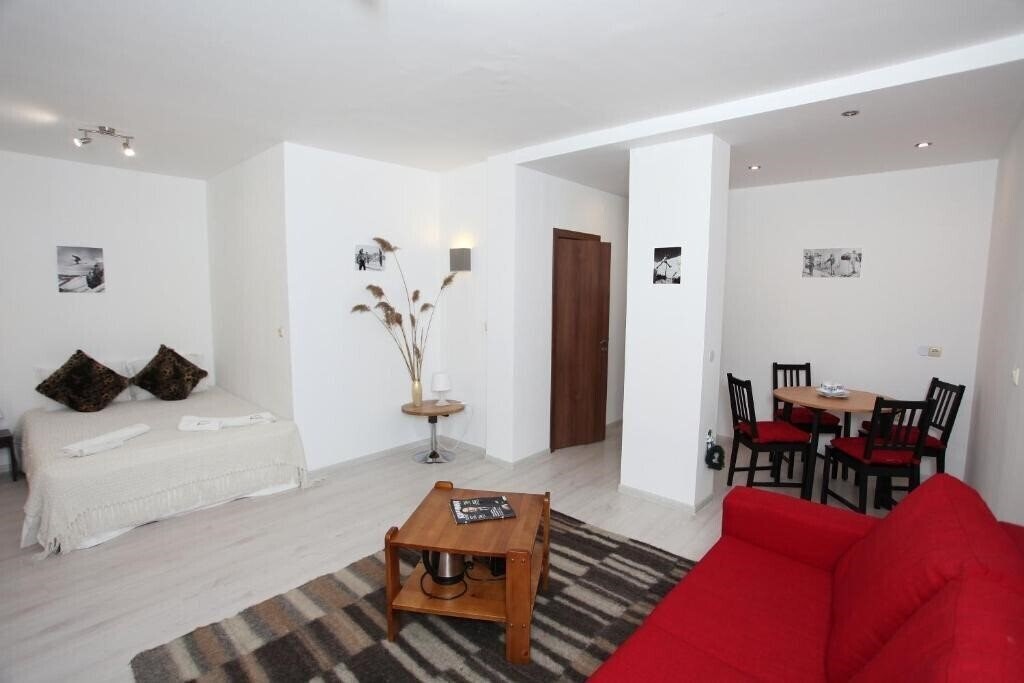 Готель Snow Pearl Residence 3*