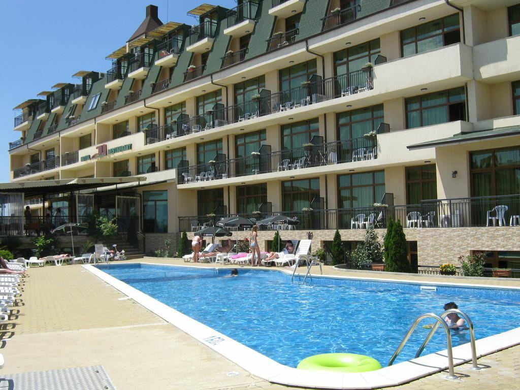 Готель Julia 3*