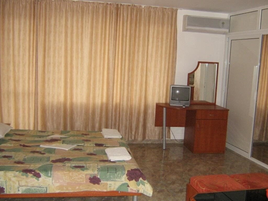 Zdjęcie Nelly-Pandora 2*