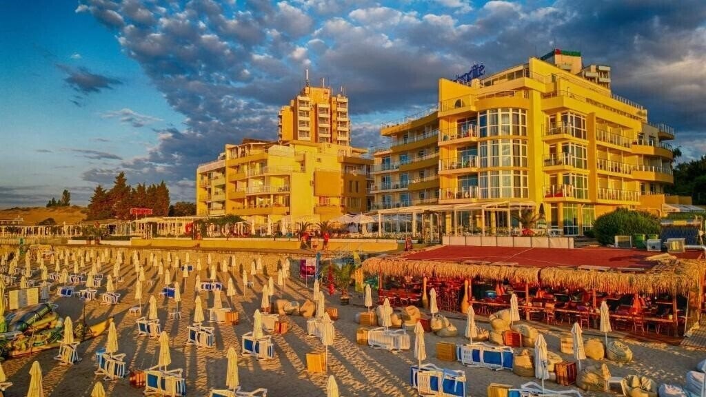 Hotel Perla Apartments First Line 3*