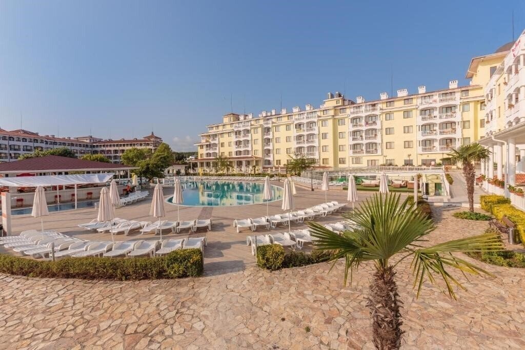 Фотографія Serenity Bay Hotel 4*