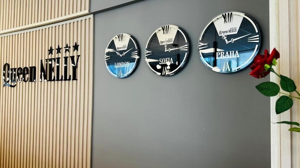 Изображение Queen Nelly Park 3*