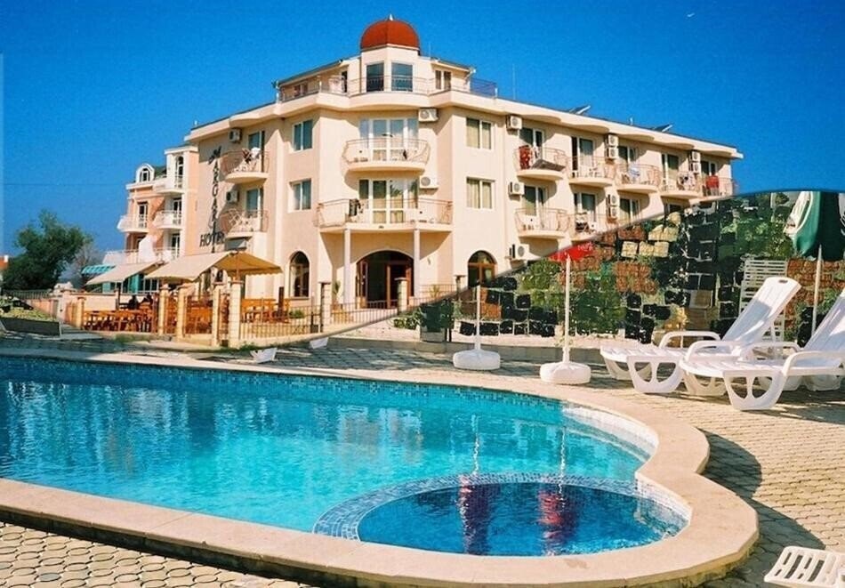 Готель Margarita 3*