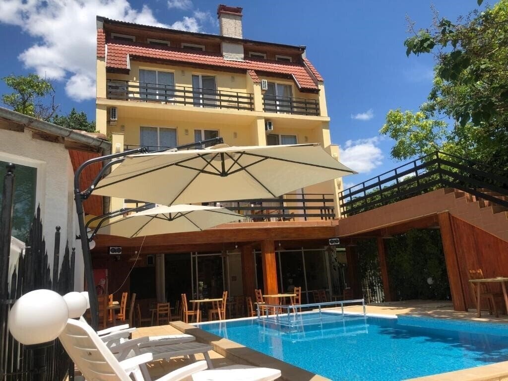 Hotel Central Family Hotel 2*