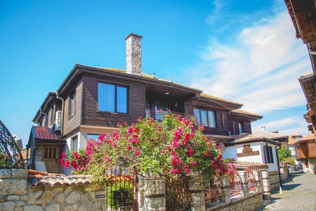 Hotel Prince Cyril 3*