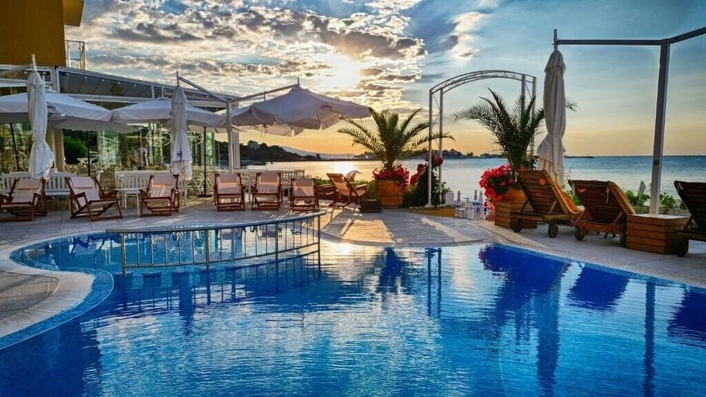 Hotel Aphrodite Beach 3*