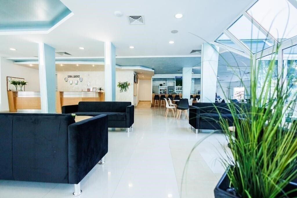 Zdjęcie Arsenal Hotel 2*