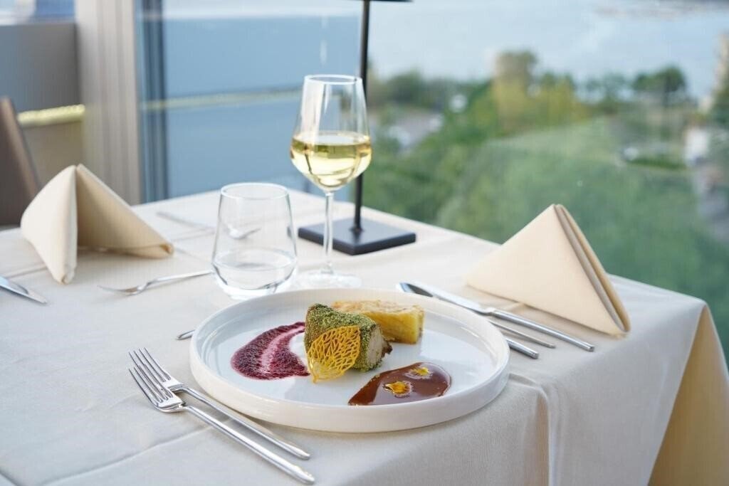 Отель Sol Marina Palace 4*