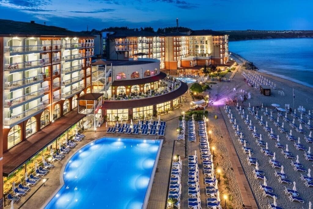 Отель Sol Luna Bay Resort 4*