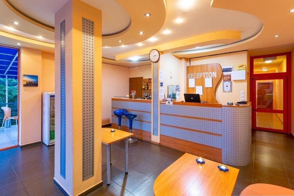 Zdjęcie Hotel Jemelly 2*