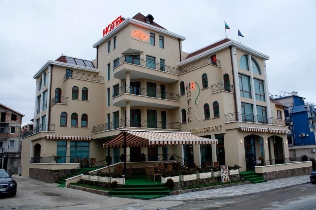 Готель Hotel Dukov 2*