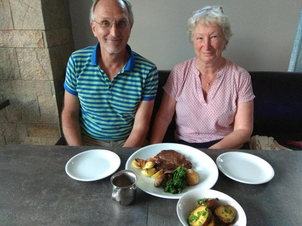 Zdjęcie Roots Hotel And Wine Bar 3*