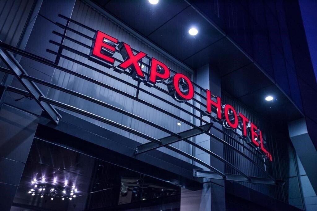 Zdjęcia Expo Hotel 3*