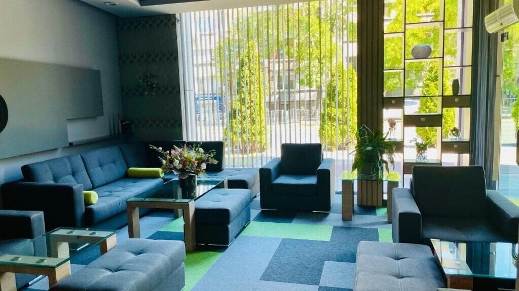 Zdjęcie Expo Hotel 3*