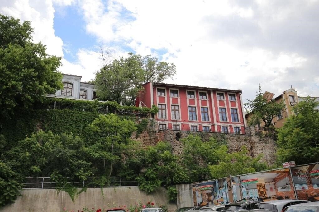 Zdjęcie Hillhouse Plovdiv 4*
