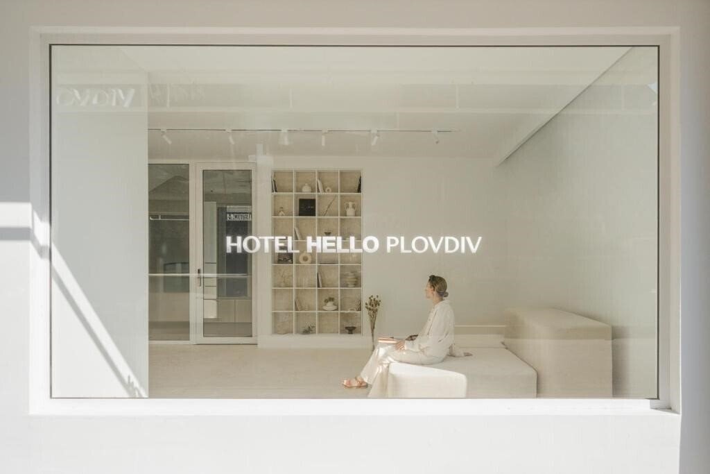 Отель Hotel Hello Plovdiv 3*