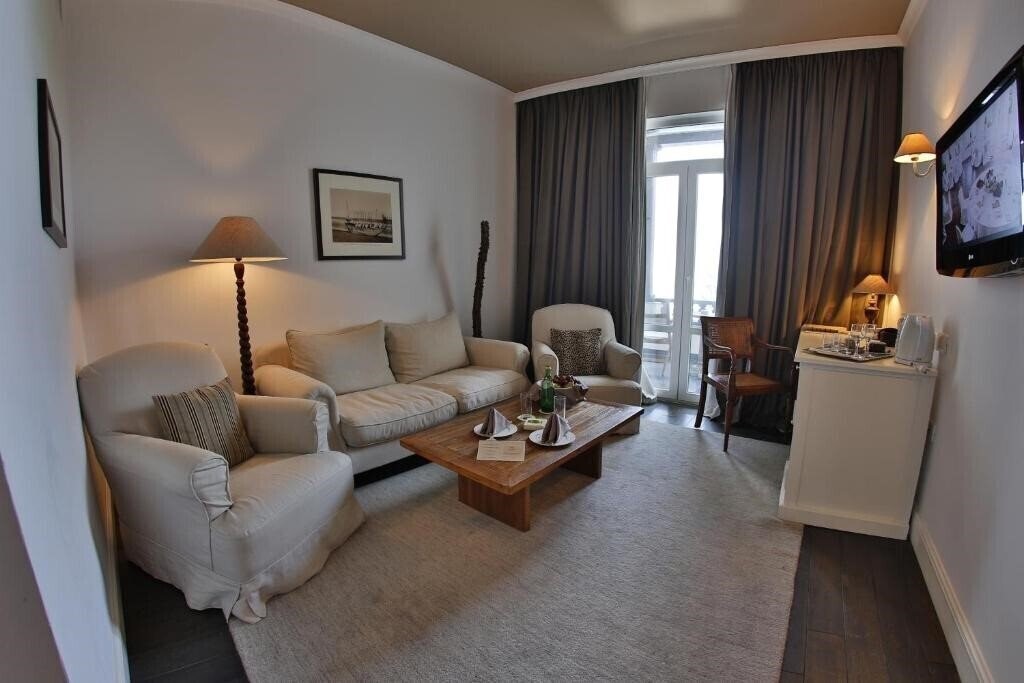 Фото Oasis Boutique Hotel, Riviera Holiday Club 4*