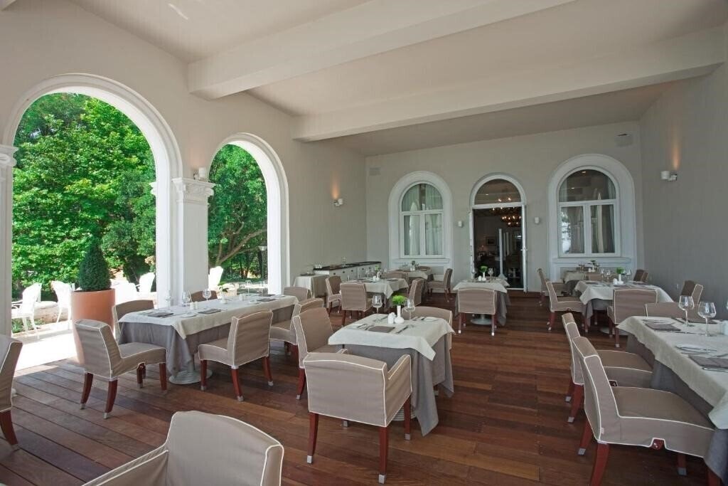 Zdjęcie Boutique Hotel Oasis 4*