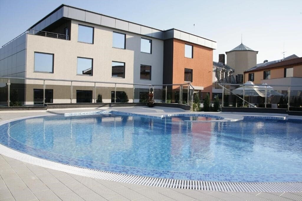 Hotel Cosmopolitan 4*