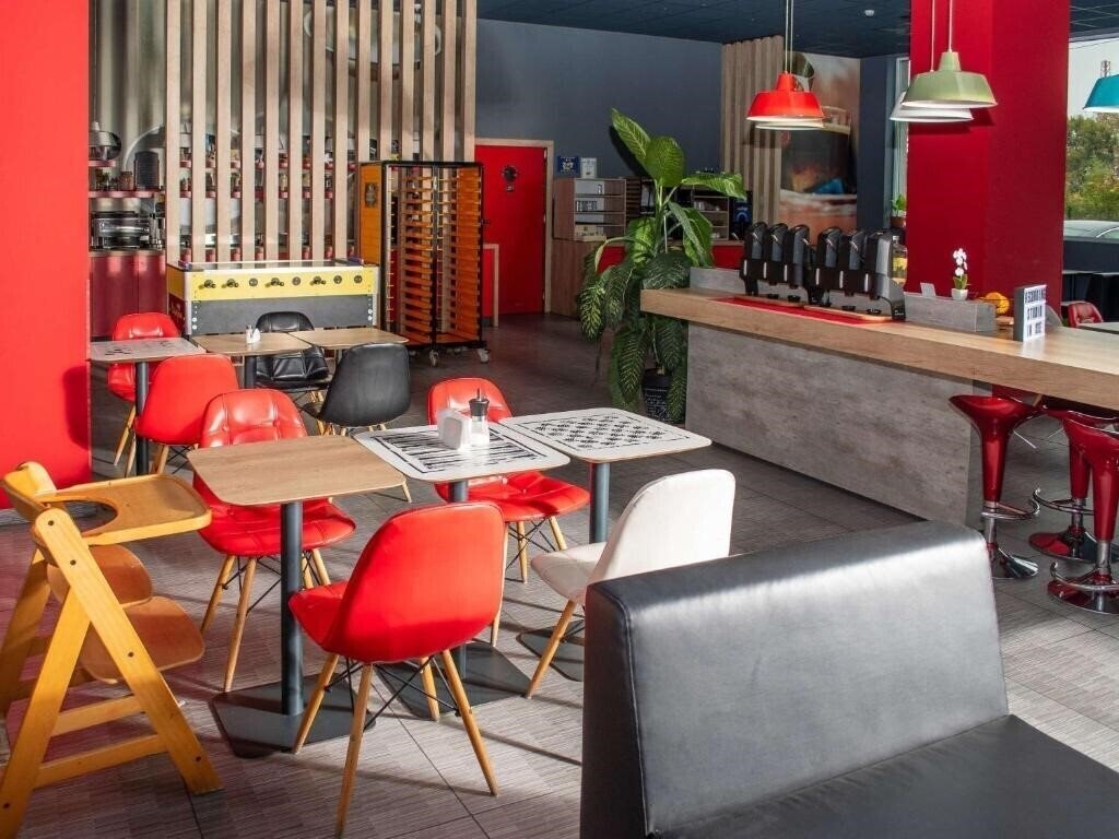 Изображение Ibis Sofia Airport Hotel (ex. Ibis Sofia) 3*