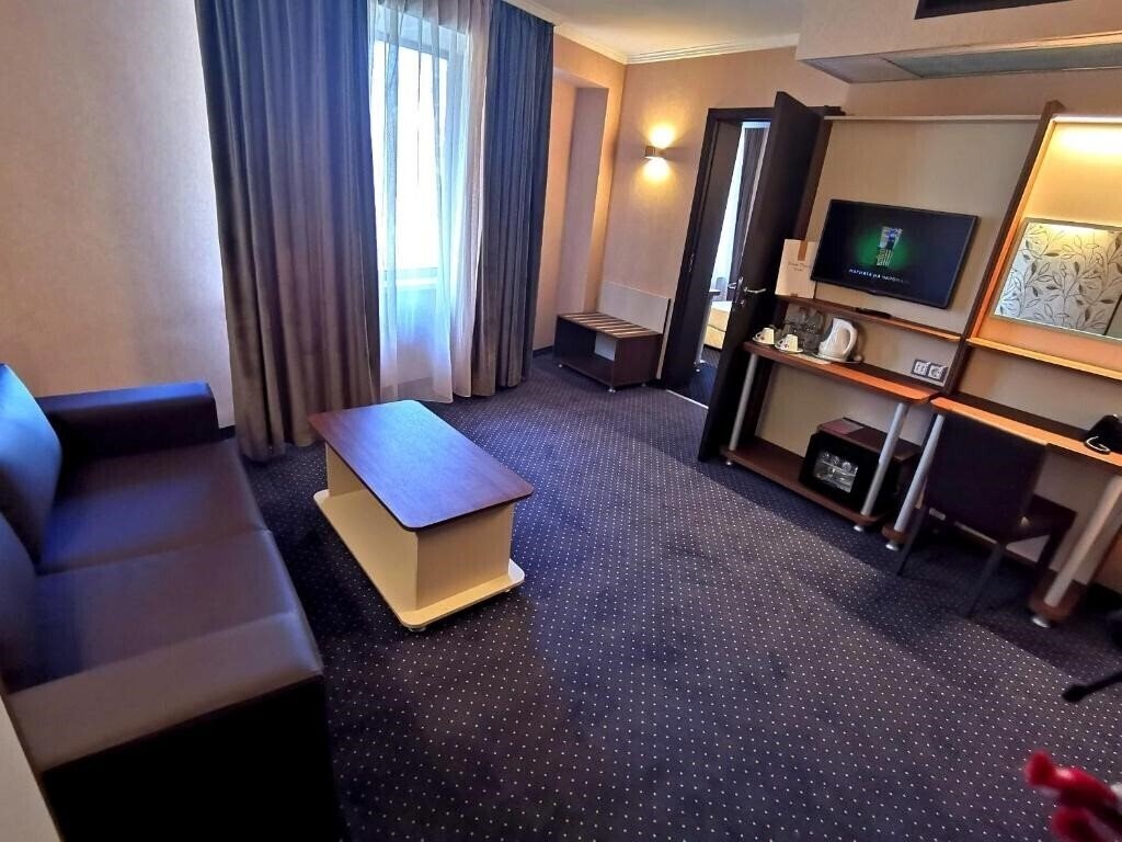 Фото Elate Plaza Business Hotel 3*