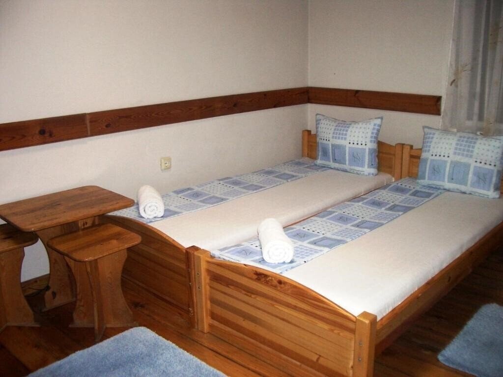 Готель Sky Rooms 3*