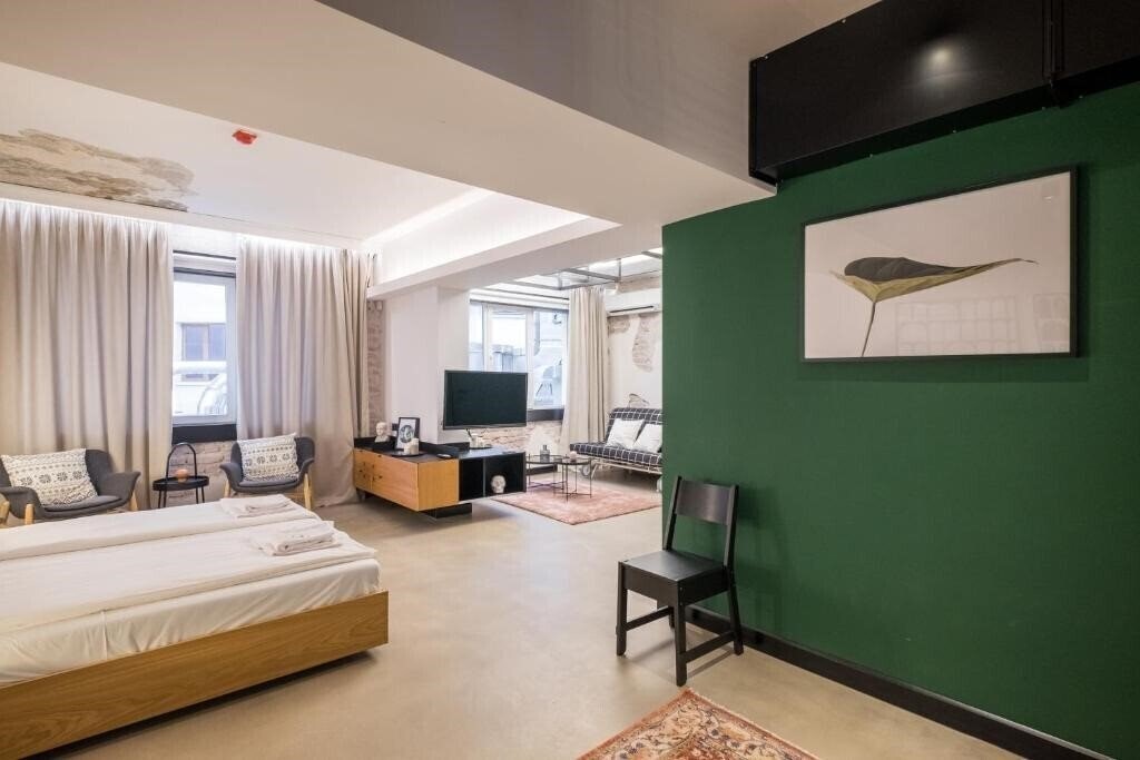 Фотографія R34 Boutique Hotel 3*