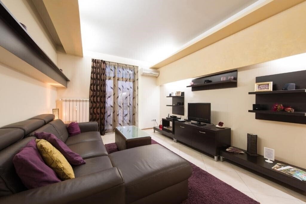 Готель City Apartments 4*