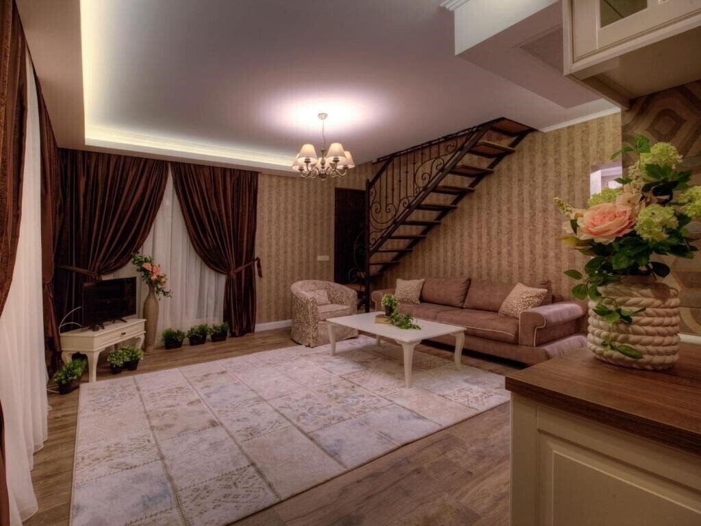 Фото Family Hotel Agoncev 3*