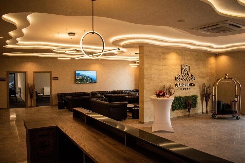 Готель Serdika 3*