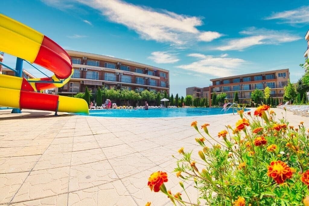 Готель Orchid Fort Garden 3*