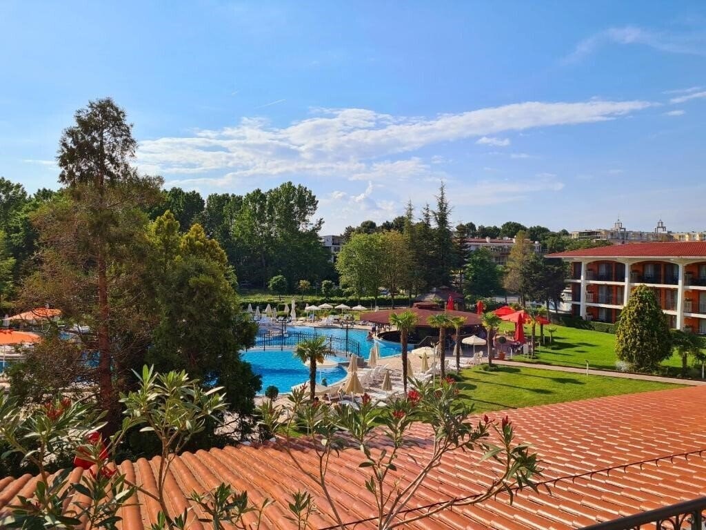 Фотография Hrizantema 4*