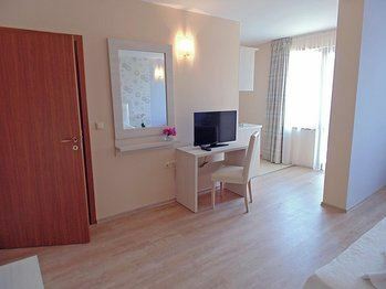 Фотографія Relax Holiday Complex & Spa Apartments 3*