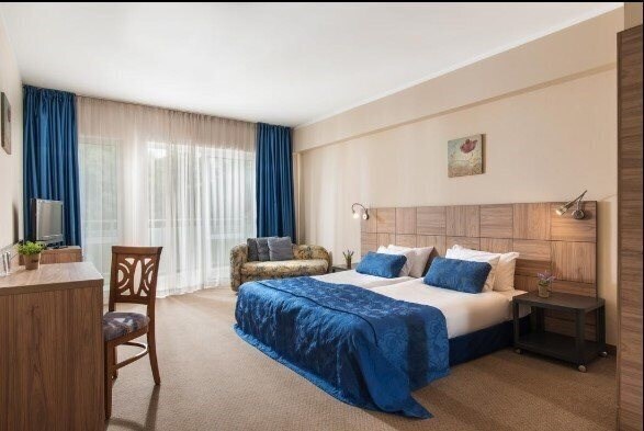 Зображення Flora 4*