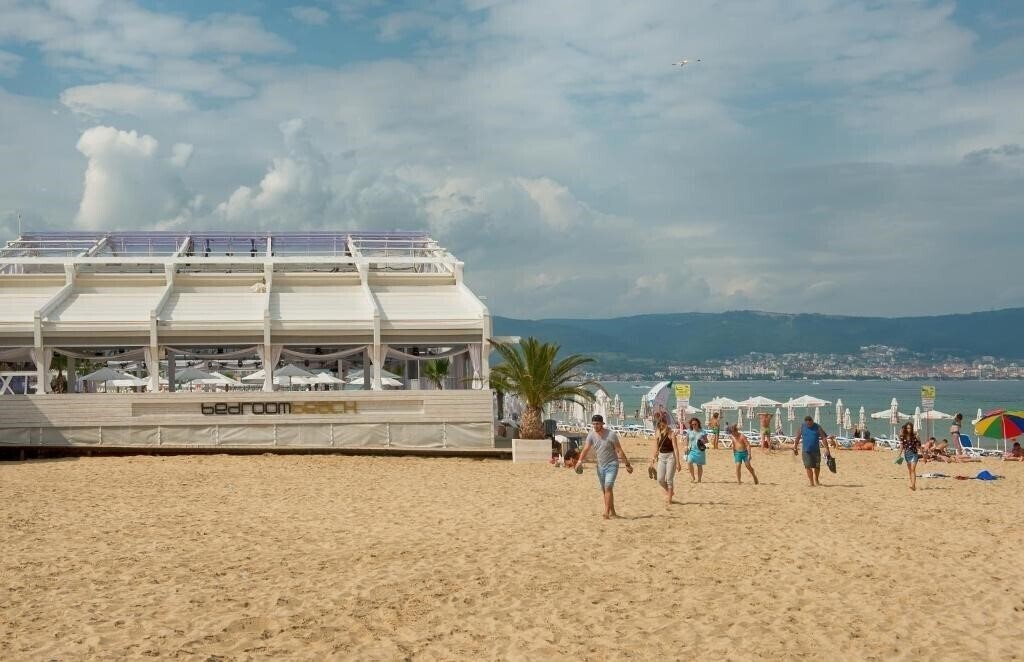 Отель Viva Apartments 3*