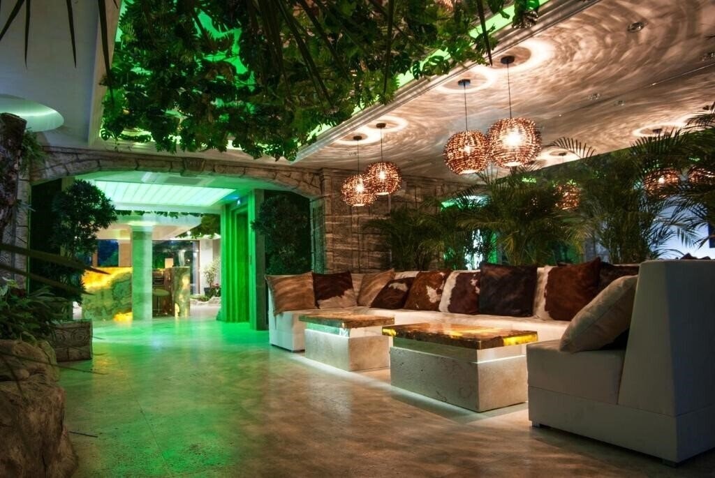 Zdjęcie Harmony Suites 2, 3 - Jungle 3*