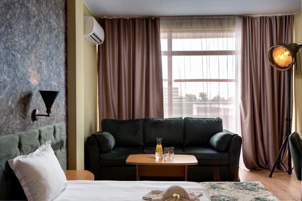 Zdjęcie Hotel Avenue (ex. Avenu, Avenue, Avenue Central) 3*