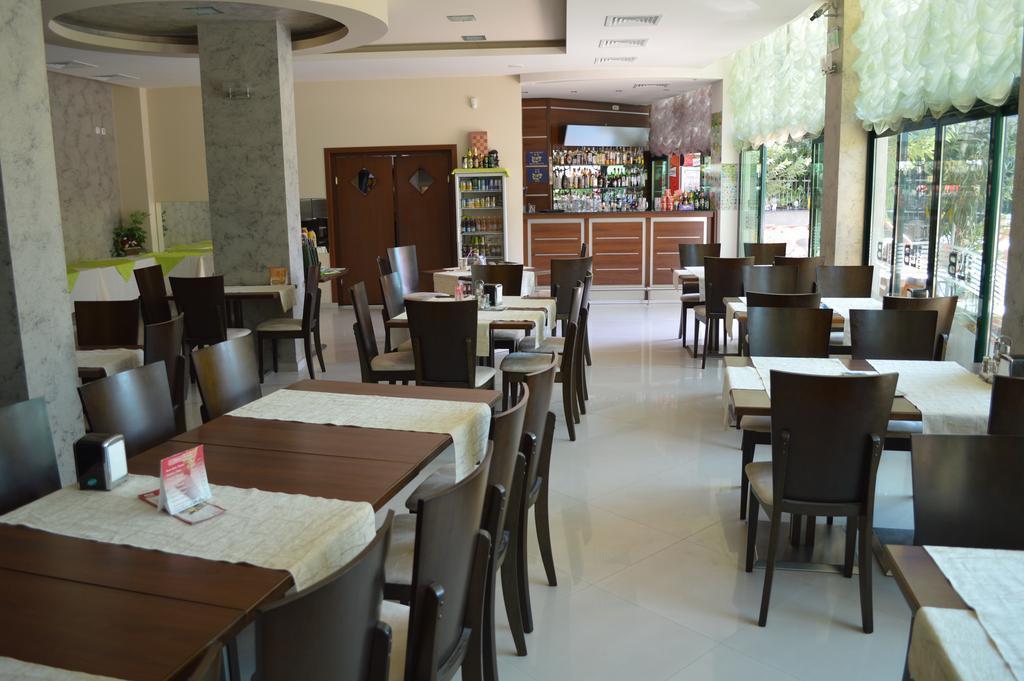 Zdjęcie L & B (ex. L&b) 3*