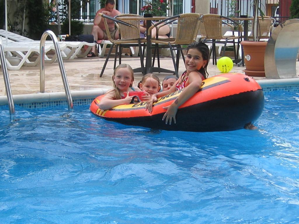 Obraz L & B (ex. L&b) 3*