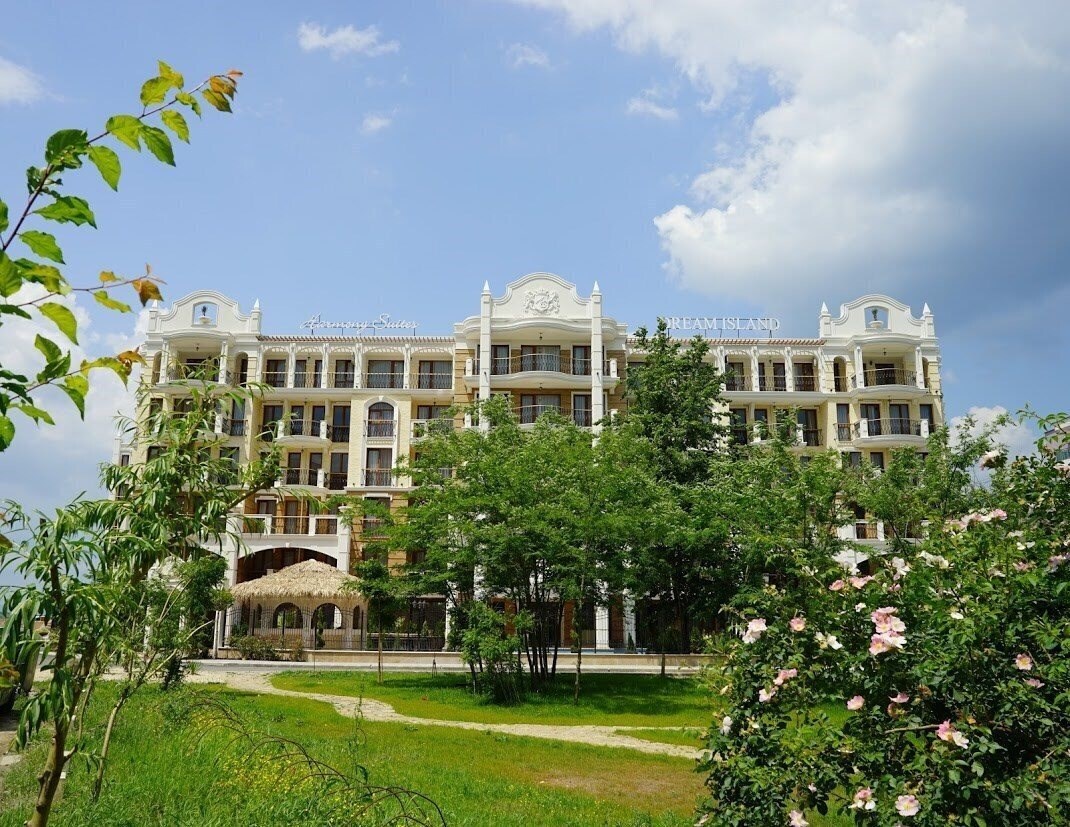 Готель Harmony Suites 8 & 9 4*