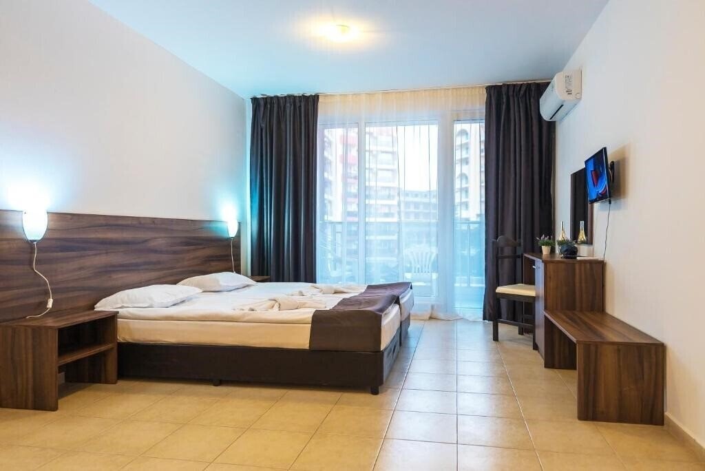 Фото Admiral Plaza Hotel 3*