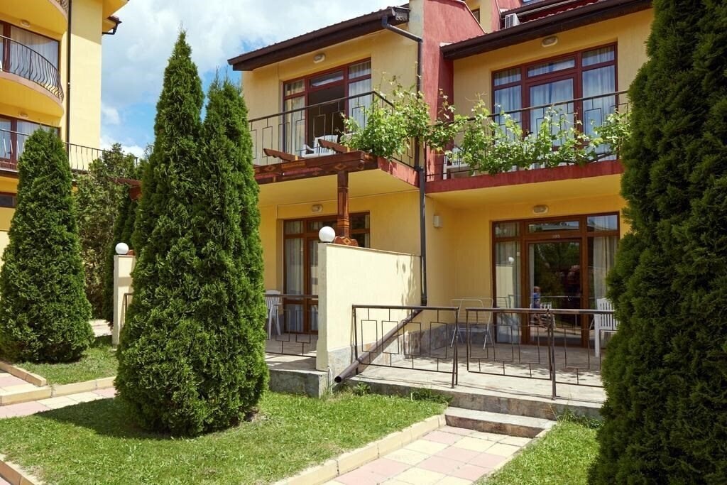 Zdjęcia Yalta Holiday Village 3*