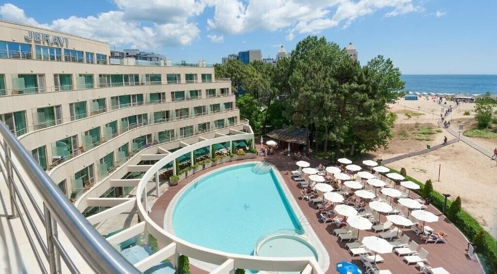 Фото Jeravi 4*