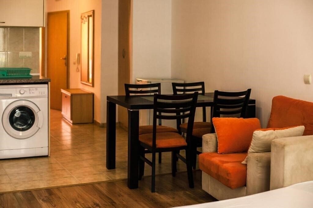 Зображення Sunny Holiday Apartments (ex. Sunny Holiday Apart, Sunny Holiday) 3*